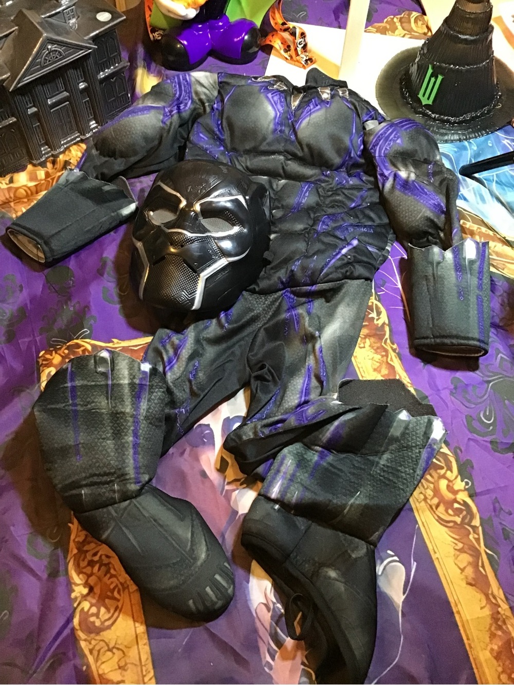 Marvel black panther child costume with mask size small